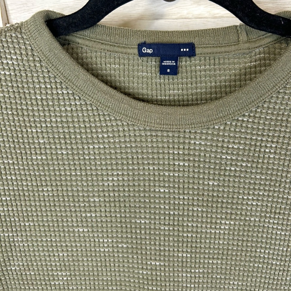 Gap Men’s Olive Green and Speckled White Cotton Waffle Long Sleeve Shirt Small - Picture 5 of 8